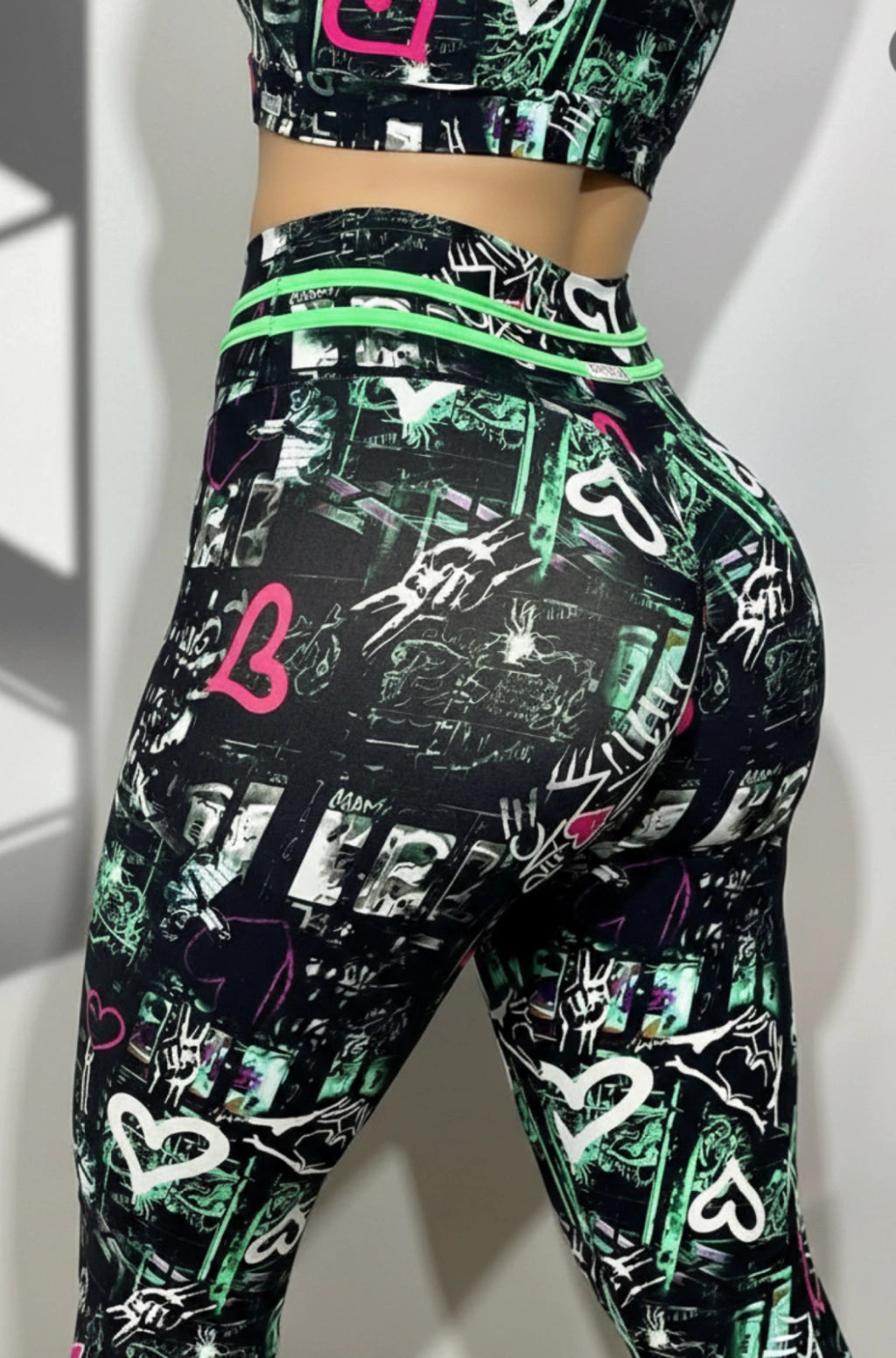 Legging Empina Bumbum Green Love